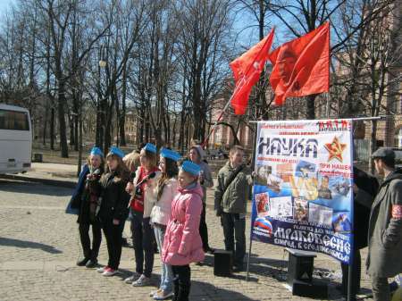 12 апреля: антиклерикальная акция в Москве и Ленинграде