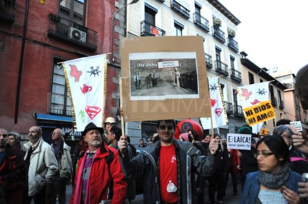 Марш атеистов в Мадриде. 20 апреля 2012 года