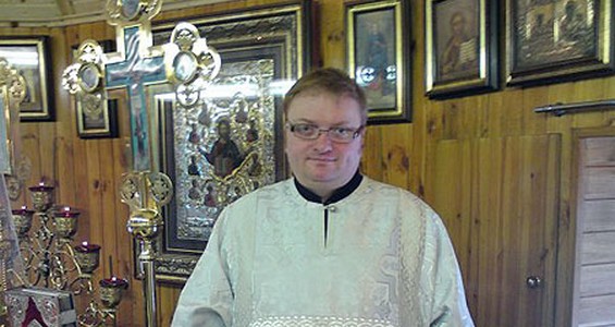 Атеист из Петербурга подает в суд на православного депутата