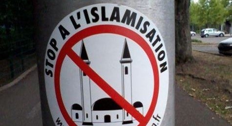 Париж протестовал против исламизации страны